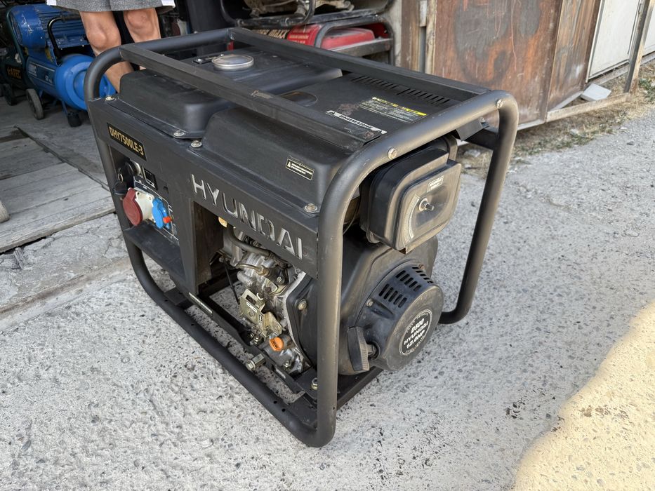 * HYUNDAI DHY7500LE-3 генератор-движок 7.5 kW дизельный оригинал