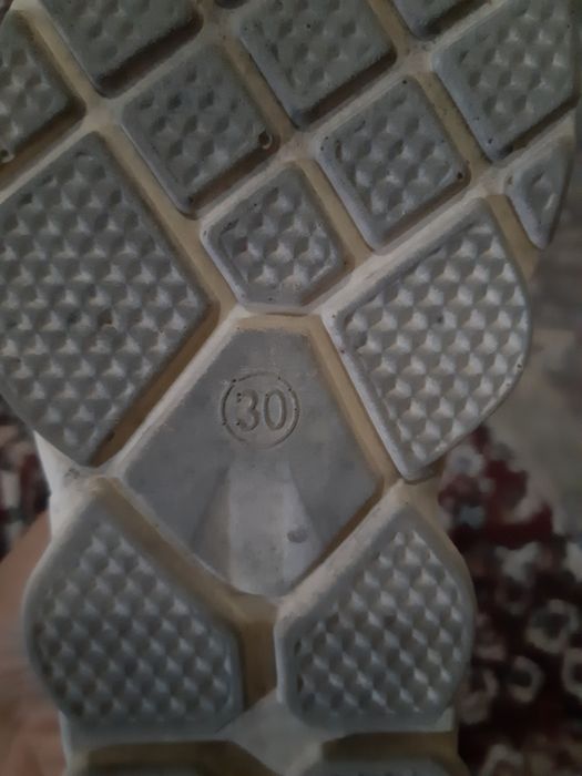 Срочно продам детские босоножки,  сандалии  на девочку