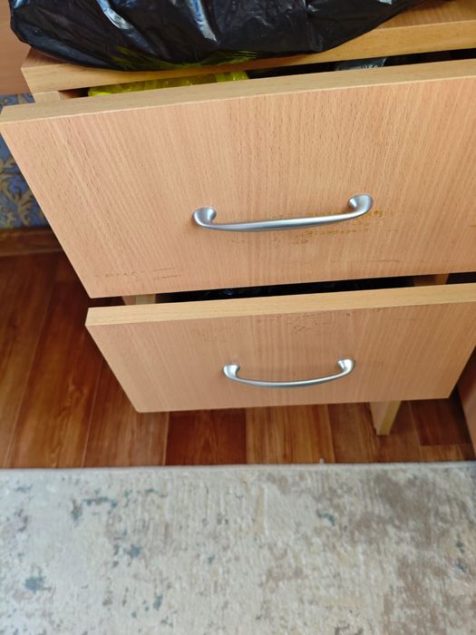 Продам письменный стол