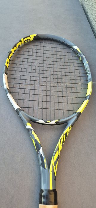 Vând rachetă tenis Babolat Aero  Jr. 26 / 100