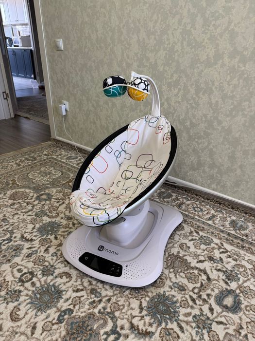 Шезлонг 4moms.Электрокачели