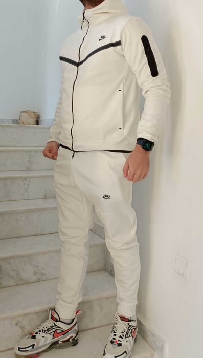 Nike Tech Flecce