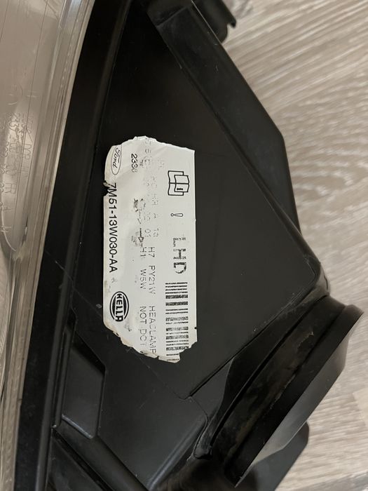 Faruri stanga dreapta Ford C-max 2007-2010 facelift