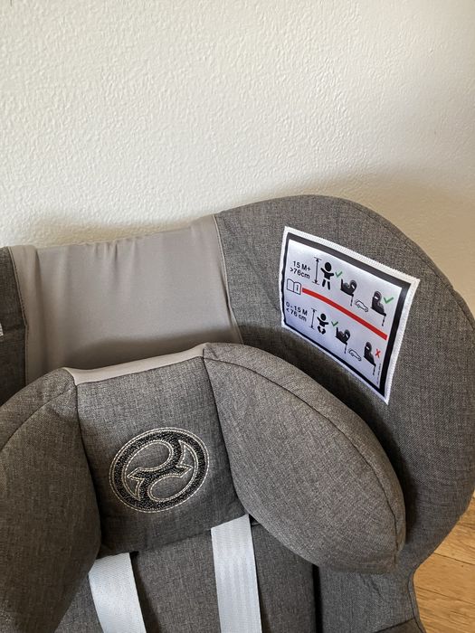 Scaun auto Cybex Sirona Z i-Size + bază Z, rotativ 360°, de la naștere