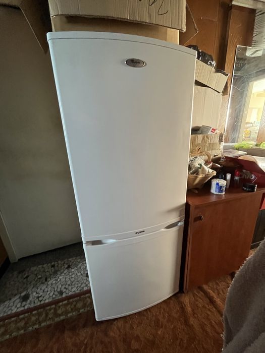 Хладилник  Whirlpool