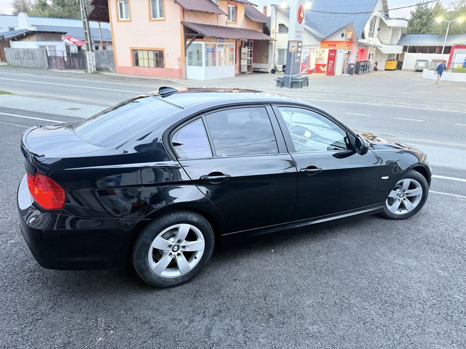BMW 3 Series 2010 — imagine 3