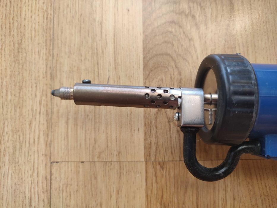 Вакуум помпа за калай