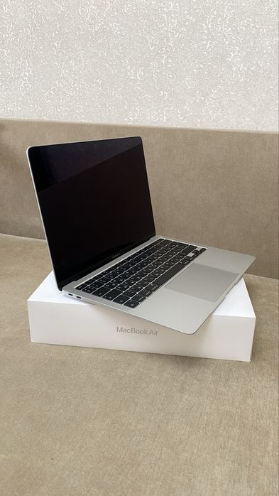 Ноутбук MacBook Air 13 2020 M1