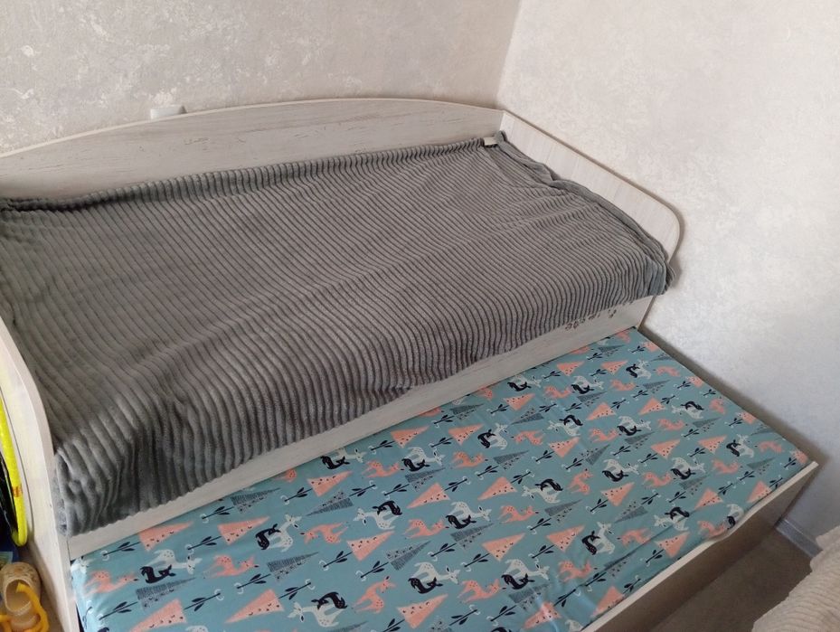 Продам детскую кровать