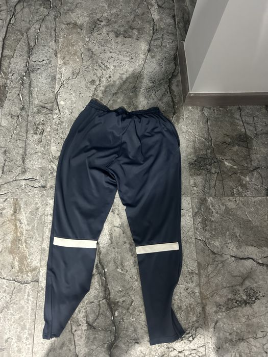 pantaloni nike marimea L