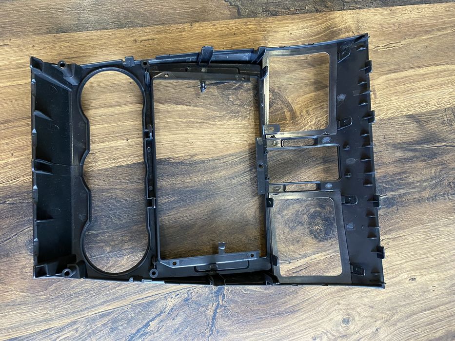 Централна конзола/рамка за мултимедия Subaru Forester SJ (14-18)2DIN