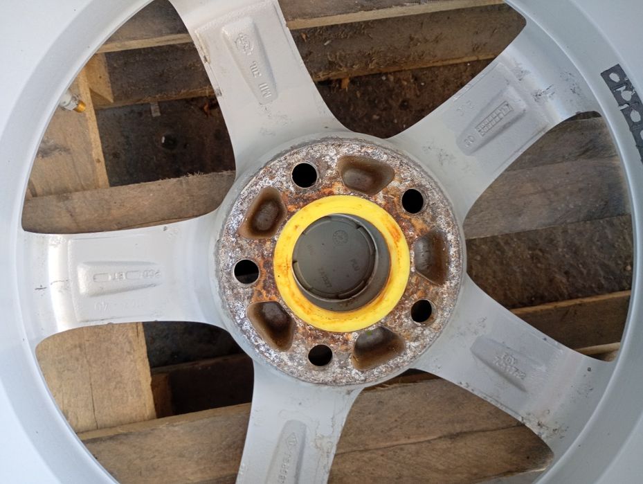 Перфектни ENZO 17-5x114.3 ET40 7j  Toyota CH-R