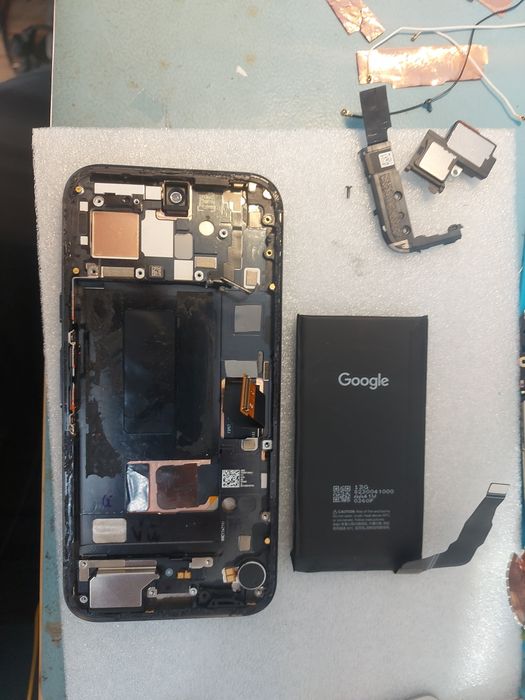 Display, camere, baterie etc pixel 8a