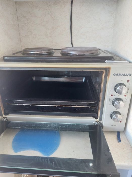 Продавам Фурна на ток