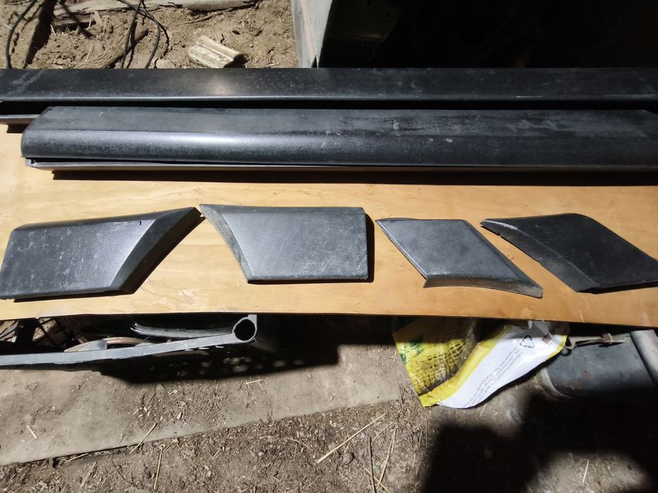 Молдинги пассат б3