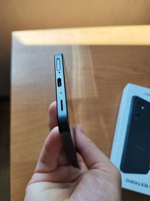 Samsung galaxy a36 перфектен