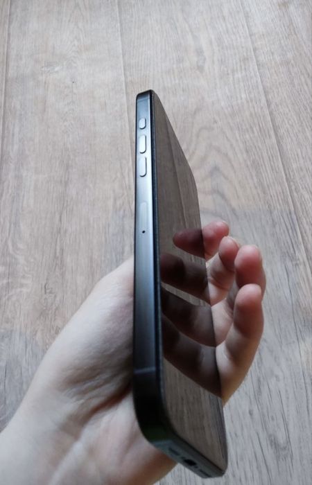 Продам айфон 16 про макс 256