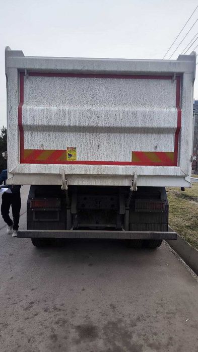Самосвал Howo-T7S 6x4 - 25 т / 20 куб.м Sunhunk янги