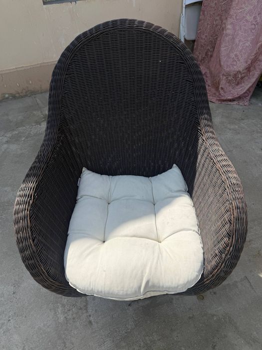 Ko'cha uchun yoki hovli kirishiga zor mebel