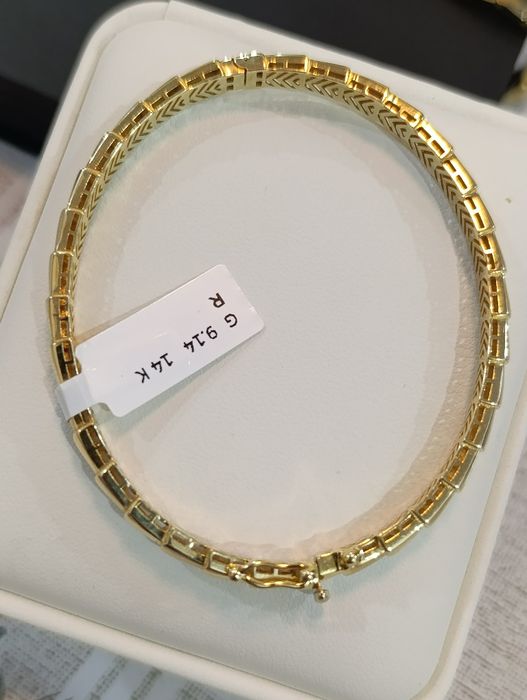 Золотая браслет, производства Турции, проба 585, вес9,14 гр