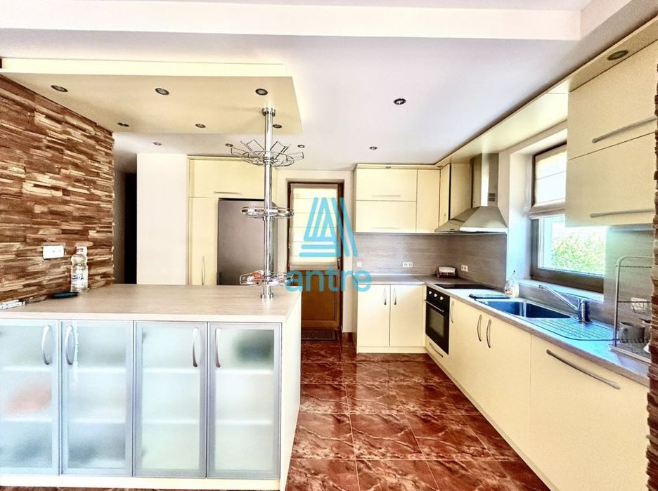 Къща в село Бистрица