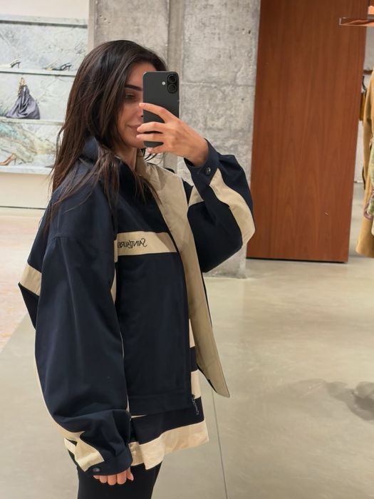 Леко яке Yves Saint Laurent p.M