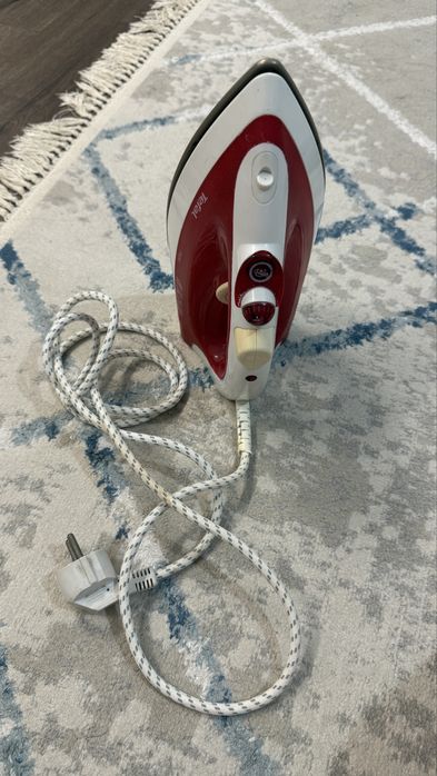 Продам Утюг Tefal