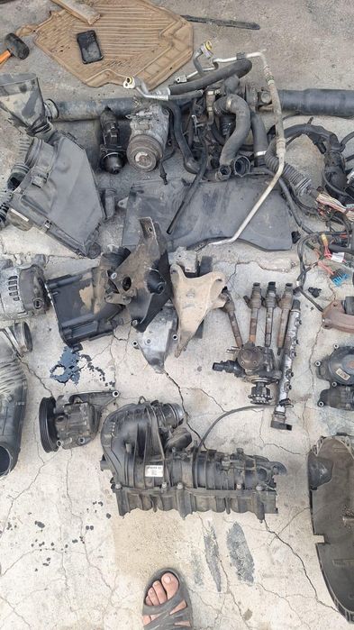 dezmembrez se dezmembreaza piese de bmw seria 1 e87
