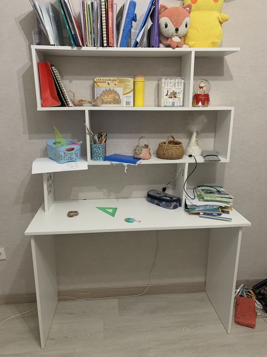 Продам стол ученический