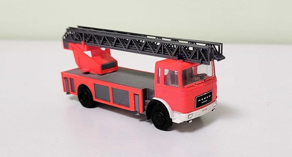 masinute machete camioane Roman Diesel pompieri Herpa 1:87 diorama H0