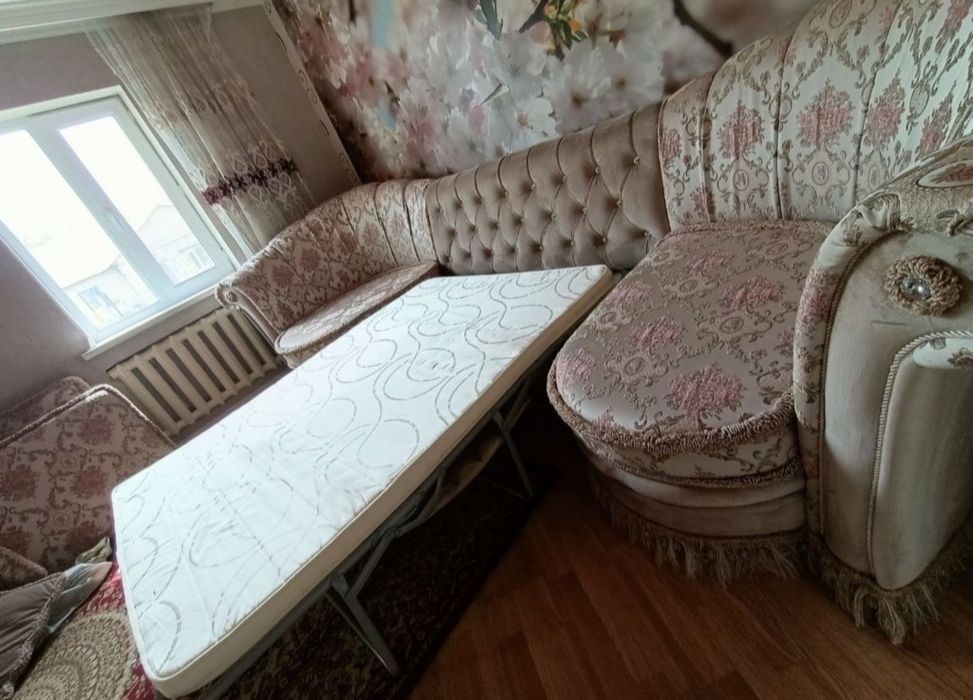 Продам гостевой диван