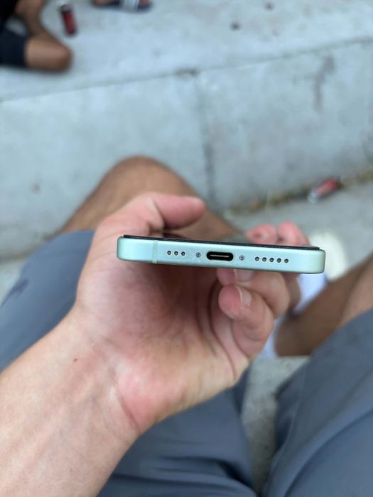 iPhone 15 128gb