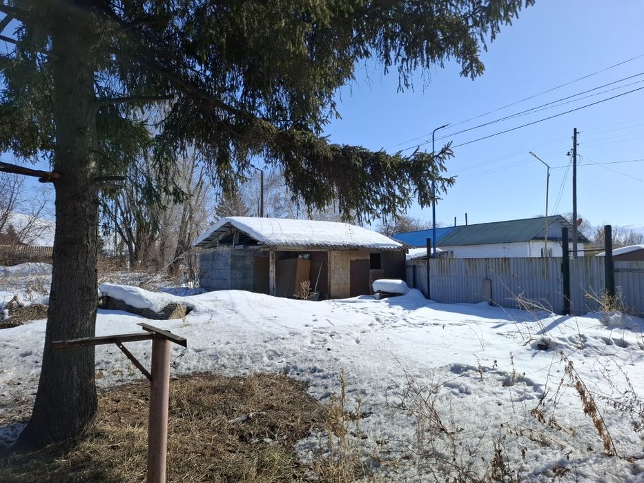 Продаётся двух комнатный дом в УлкенНарын