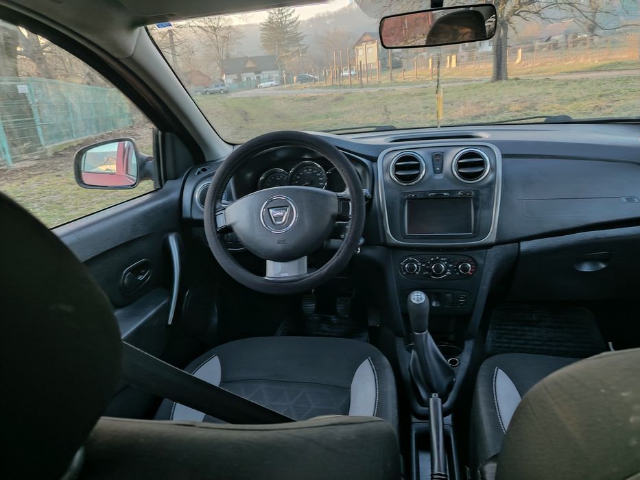 Dacia Sandero Stepway 0.9 . 2014. Economică