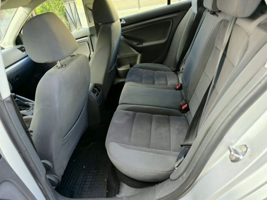 Volkswagen Golf 5 1.9 Tdi 105 cp