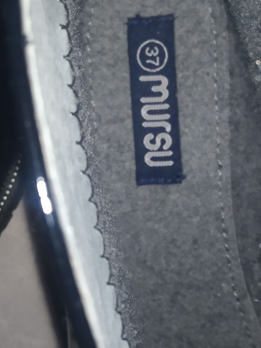 Ботинки на девочку 36