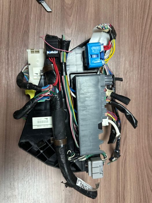 Блок контроль на тайота Альфард