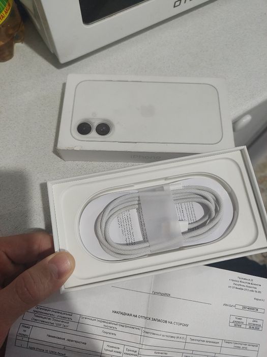 Iphone 16/128Gb/белый