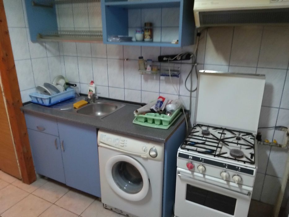 Schimb doua garsoniere deosebite pentru casa la curte sau vand