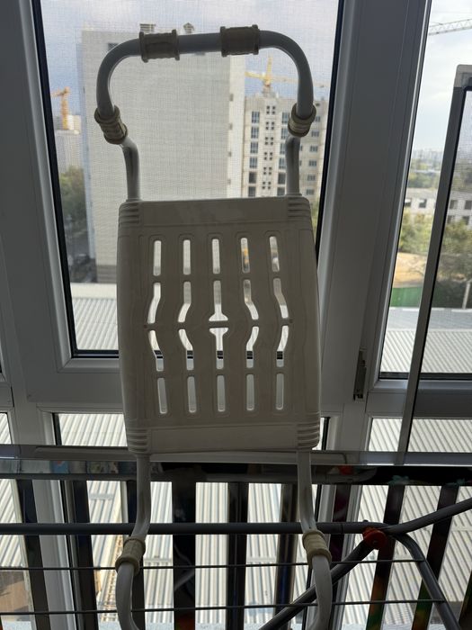 Сиденье для ванной