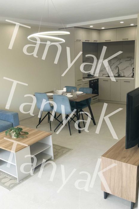 Дава се под наем Двустаен апартамент в Пловдив, Южен - 65 кв.м за 612 € - Снимка #2