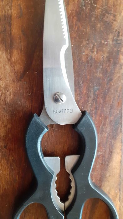 ножове комплект на дървена стойка Германия, внос 2001 година, 5 броя