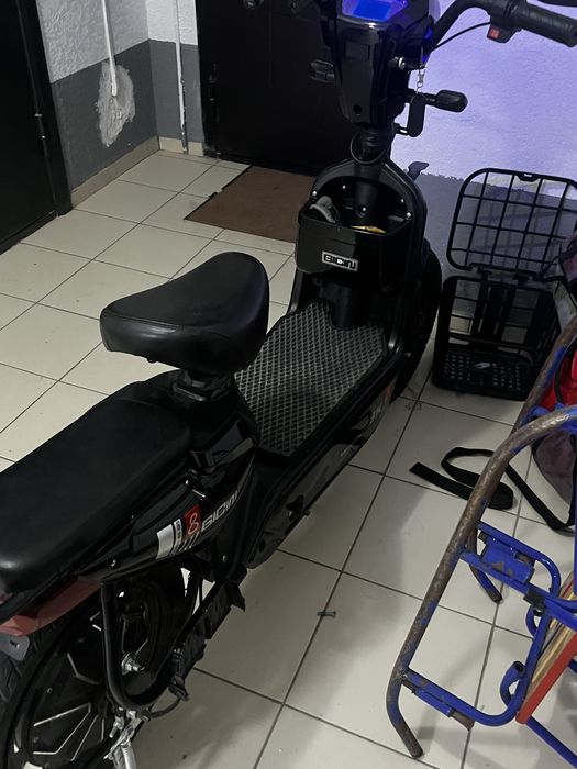 электро скутер SK8