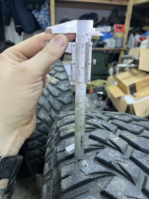 Резина maxxis 33й размер