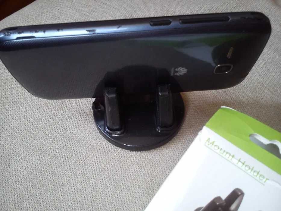 Стойка за телефон  смартфон за табло въртящ на 360 градуса