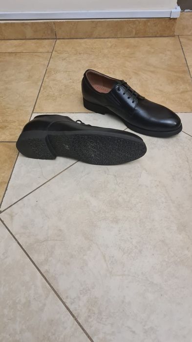 Кожаные туфли, новые, 39 р