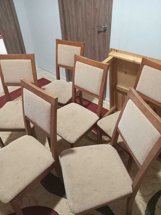 Продаю кухонные стулья