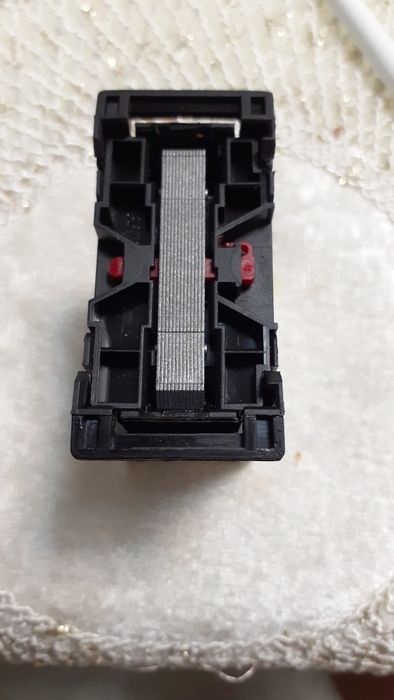 Vând mini contactor schneider lp1sk0600