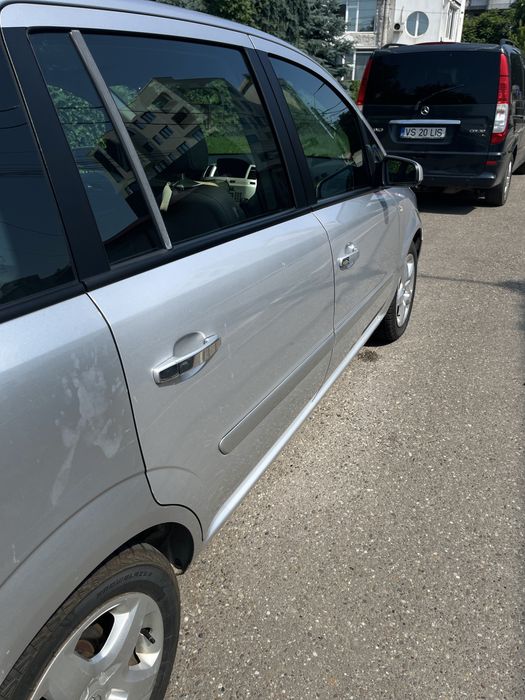 Opel Zafira 1.9 / 120CP