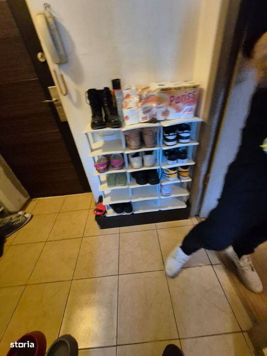 Gara- Parc 2 camere decomandat 46 mp. etaj 1, liber , gaze la usa,